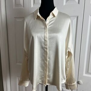 NWT.  Ricki's  Cream Coloured Top With  Drop Shoulder